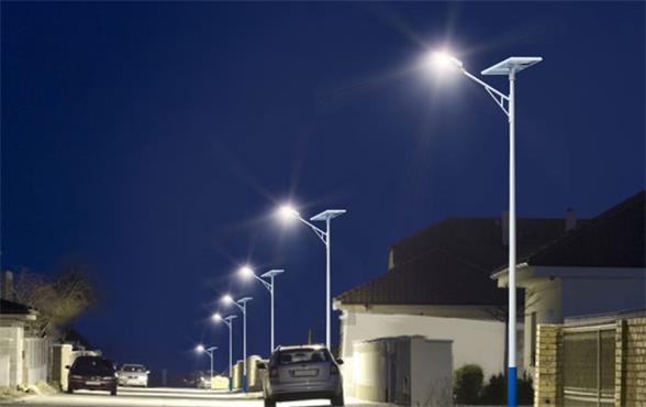 恶劣环境下LED路灯能经得起考验吗?